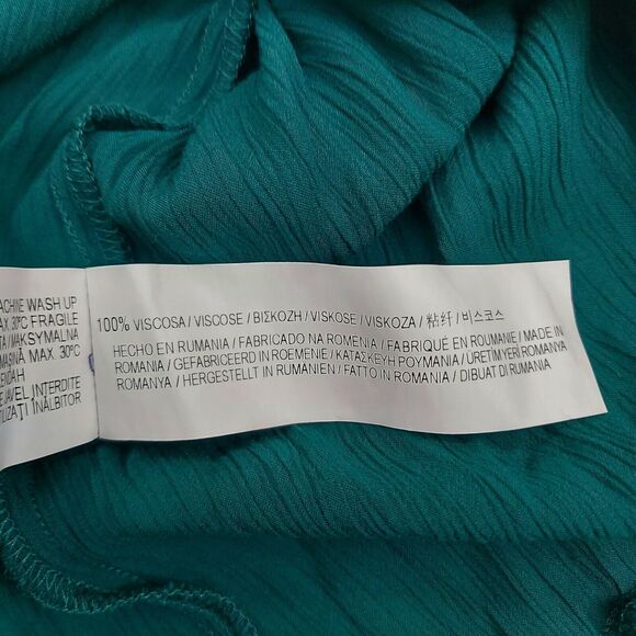 Pull&Bear Maxi Dress Womens Medium Green Bell Sleeve Pleated V-Neck Boho Peasant - Picture 10 of 10